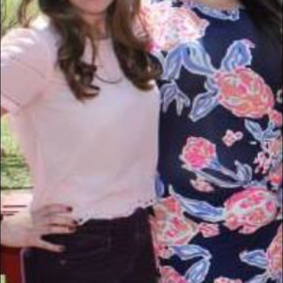 Scalloped semi-sheer boxy top - Picture 3 of 3